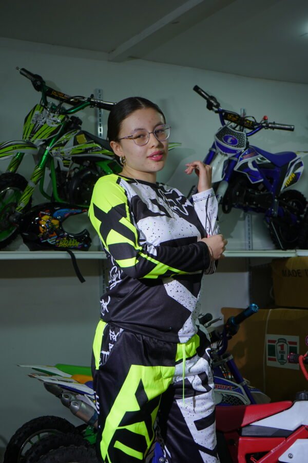 TRAJE PARA NIÑOS Y NIÑAS "K RAPTORCITO" - Image 10