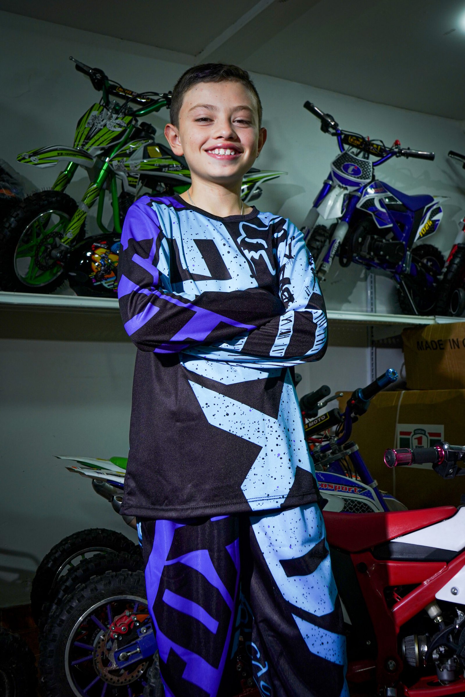 TRAJE PARA NIÑOS Y NIÑAS "K RAPTORCITO" - Image 4