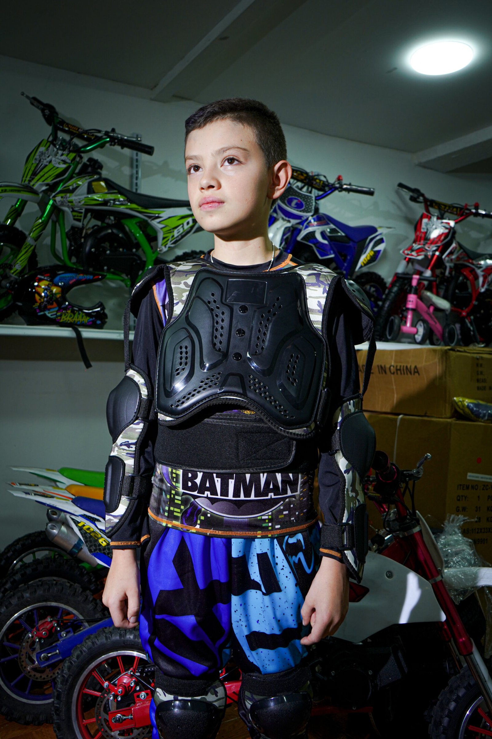 TRAJE PARA NIÑOS Y NIÑAS "K RAPTORCITO" - Image 8