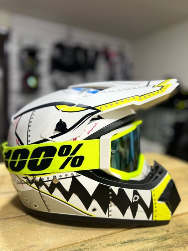 CASCO PARA  ADULTO "TINTAN K" - Image 12